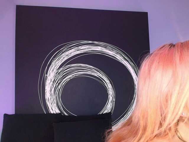 AlannaViera live cam on BongaCams