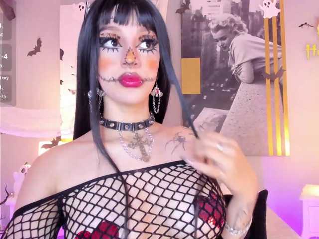 AlannaViera live cam on BongaCams