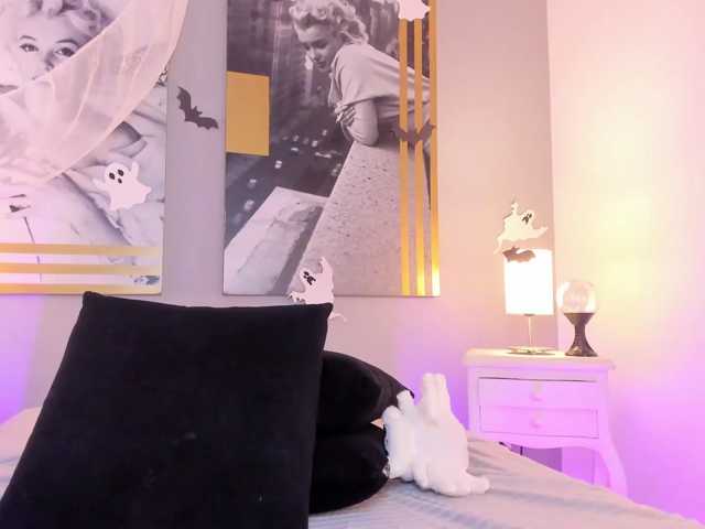 AlannaViera live cam on BongaCams