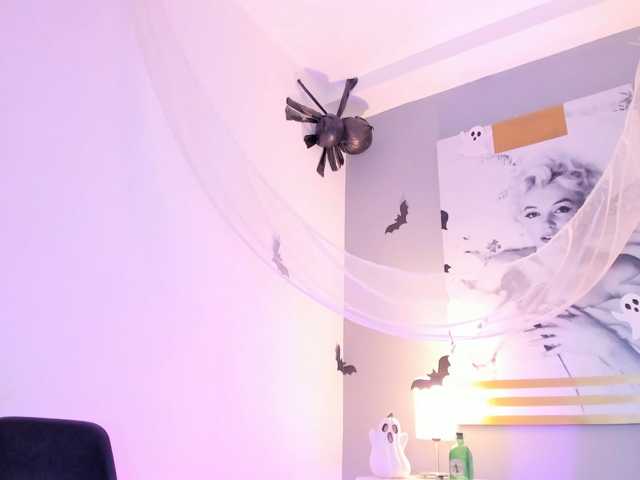 AlannaViera live cam preview