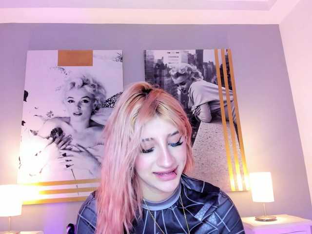 AlannaViera live webcam show