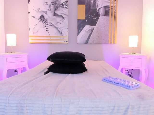 AlannaViera live cam on BongaCams