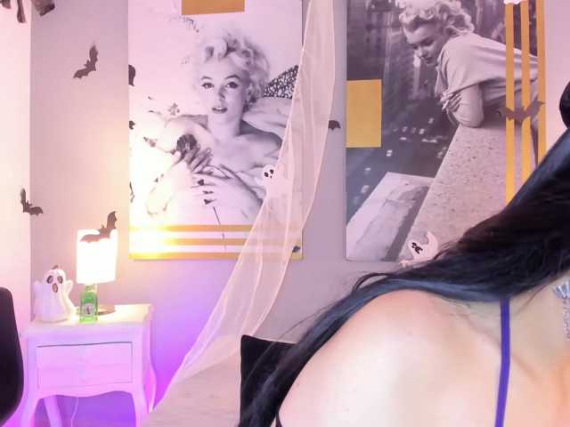 AlannaViera live cam on BongaCams