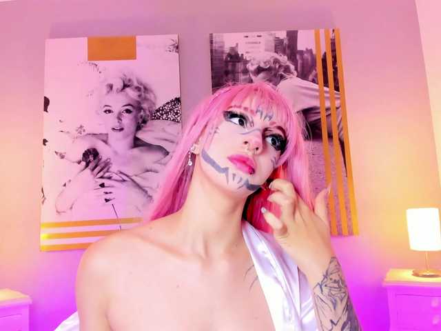 AlannaViera live cam on BongaCams