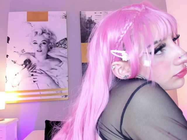 AlannaViera live cam on BongaCams