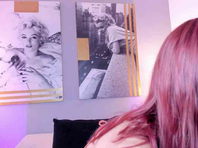 AlannaViera webcam