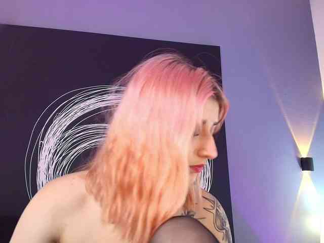 AlannaViera webcam