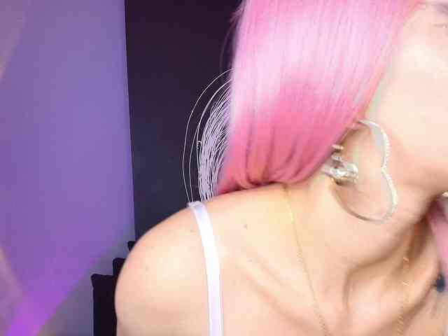 AlannaViera webcam
