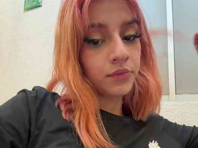 AlannaViera webcam