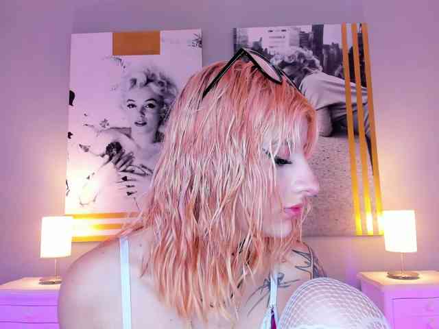 AlannaViera - Girl 