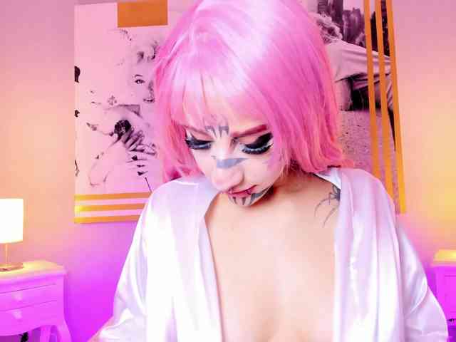 AlannaViera webcam
