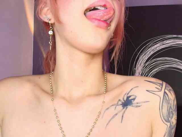 AlannaViera webcam