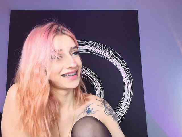 AlannaViera webcam