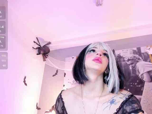 AlannaViera webcam