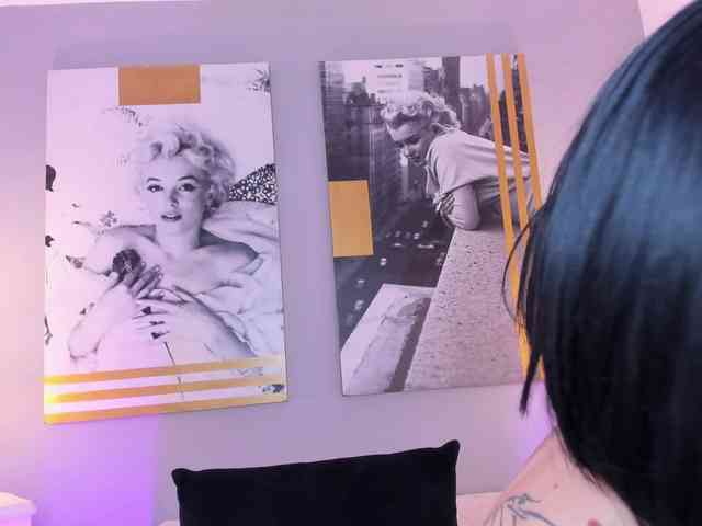 AlannaViera webcam