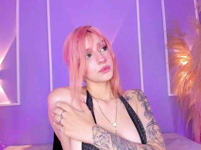 AlannaViera webcam