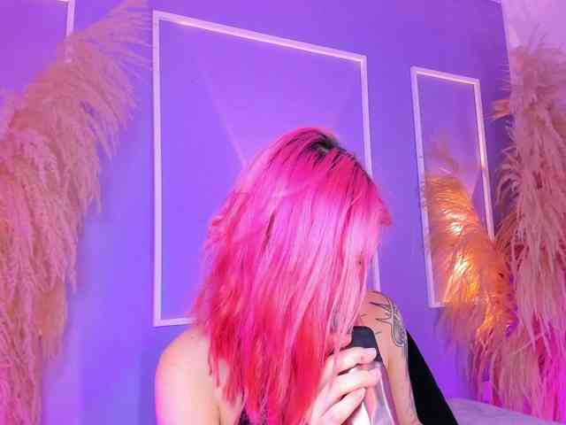 AlannaViera webcam