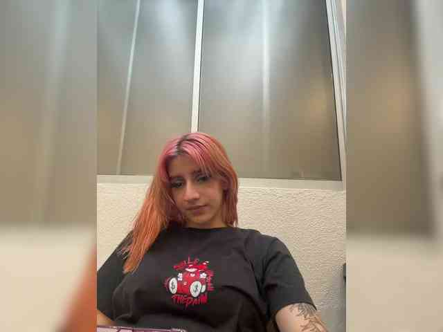 AlannaViera webcam