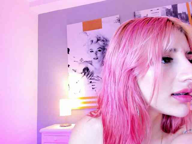 AlannaViera webcam