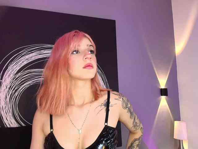 AlannaViera webcam