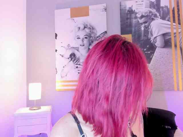 AlannaViera webcam