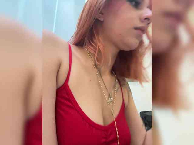 AlannaViera webcam