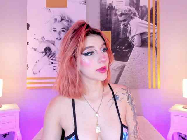 AlannaViera webcam