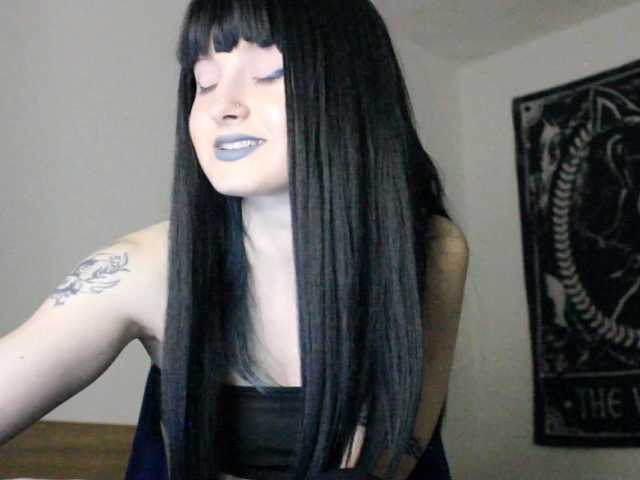 le modèle angelmidnight est en webcam porno dans un show sur le site bongacams, il possède les tags suivants: White/Caucasian,Brunette,Trimmed
