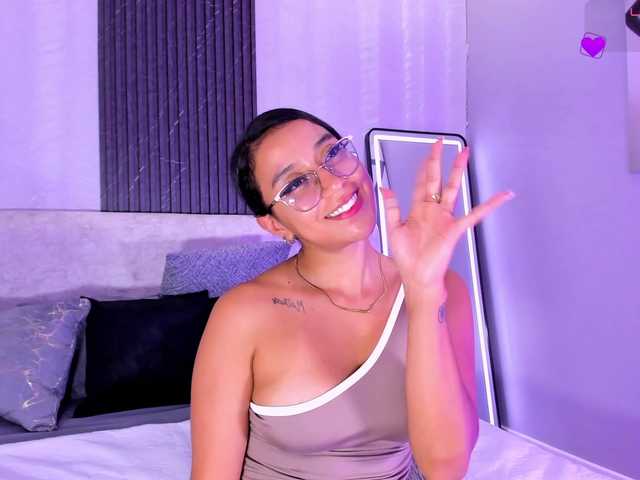 zoee-martiins live cam preview