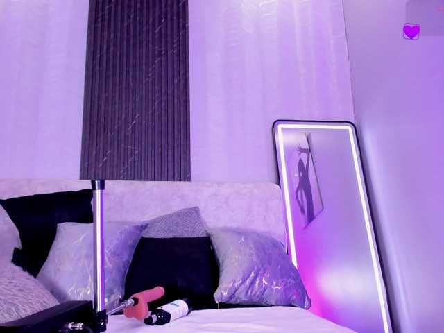 zoee-martiins live cam on BongaCams