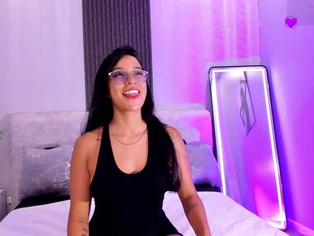 zoee-martiins live cam on BongaCams
