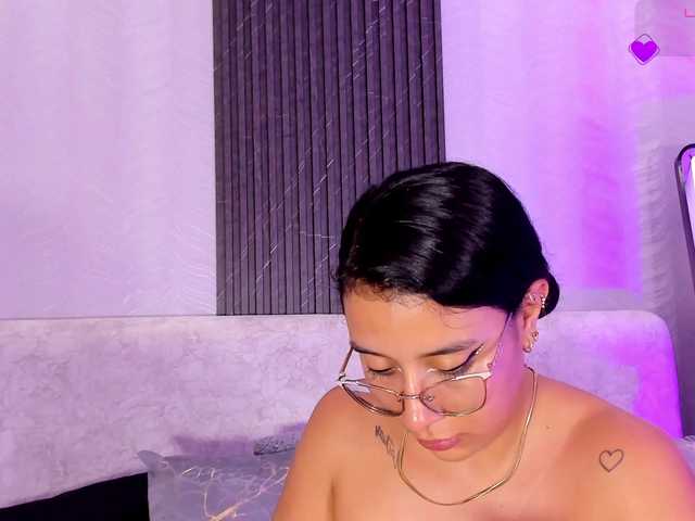 zoee-martiins live cam preview