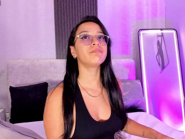 zoee-martiins live cam preview