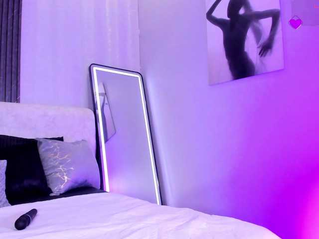 zoee-martiins live cam on BongaCams