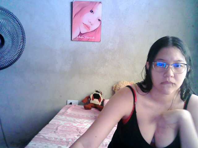 NaiaStant live cam on BongaCams
