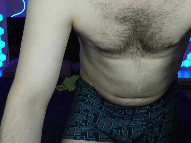 VikkiAndGeorge live cam on BongaCams