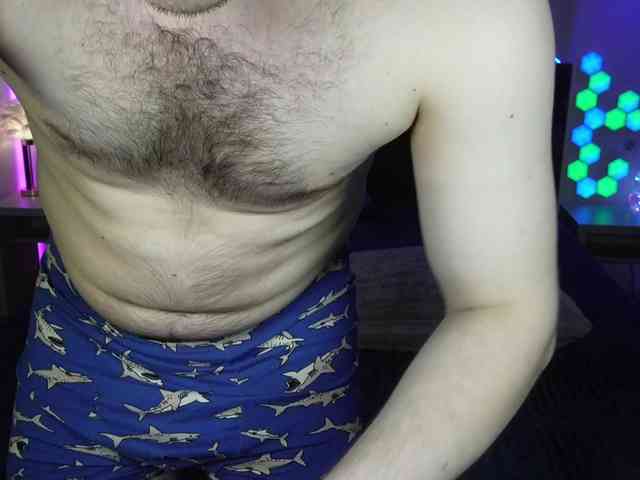 VikkiAndGeorge webcam