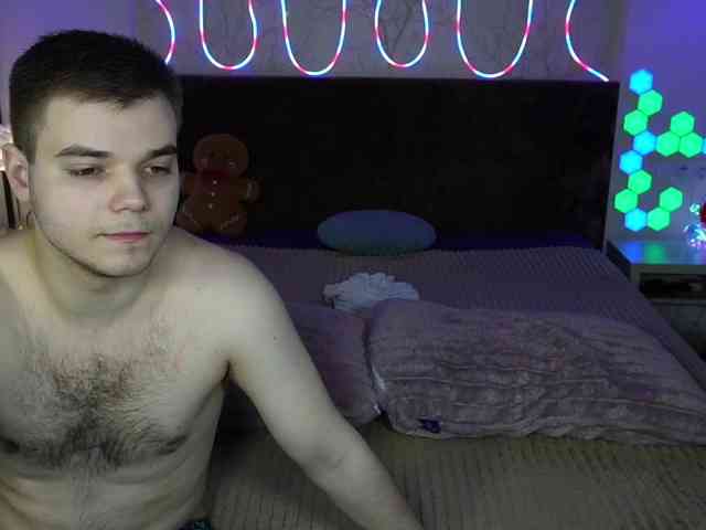 Модель: VikkiAndGeorge