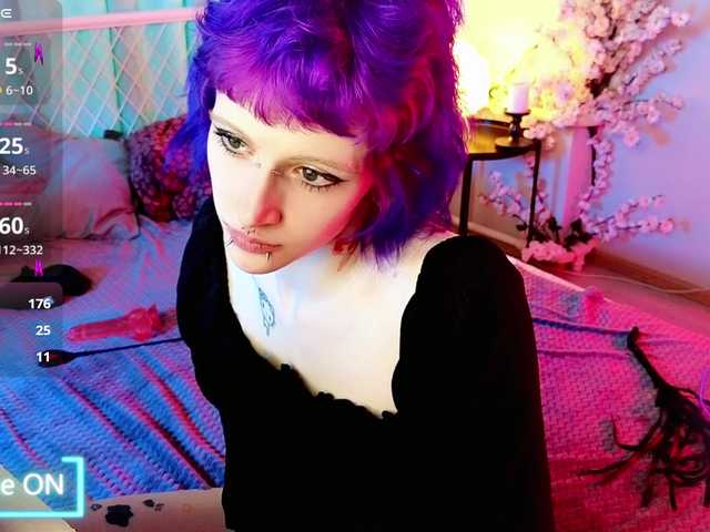 le modèle karkadeshka est en webcam porno dans un show sur le site bongacams, il possède les tags suivants: White/Caucasian,Redhead,Shaved