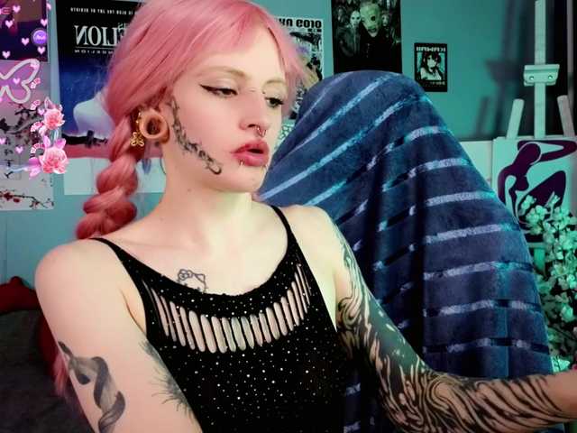 karkadeshka's BongaCams show and profile