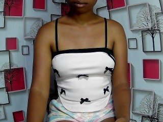 Larah00 Porn Show