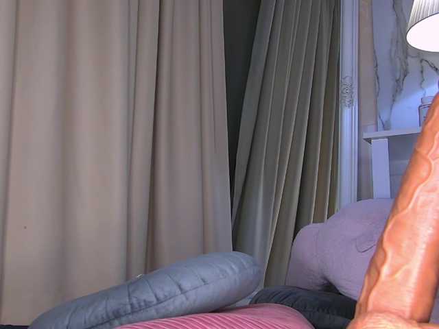 KimDessire's BongaCams show and profile