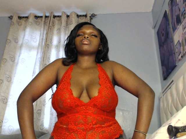 Slutty4u live cam on BongaCams