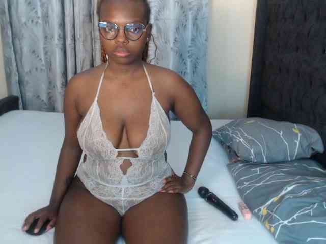 Slutty4u webcam