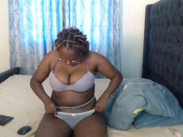 Slutty4u webcam