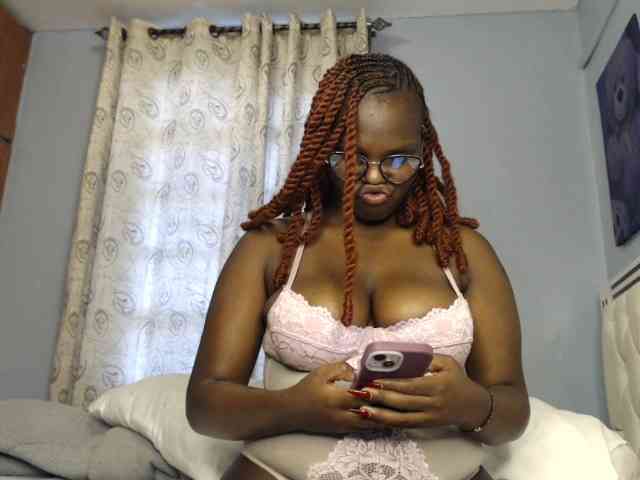 Slutty4u webcam