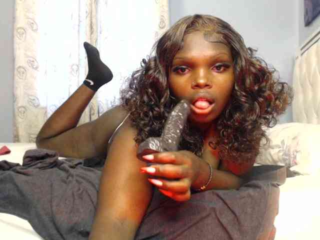 Slutty4u webcam