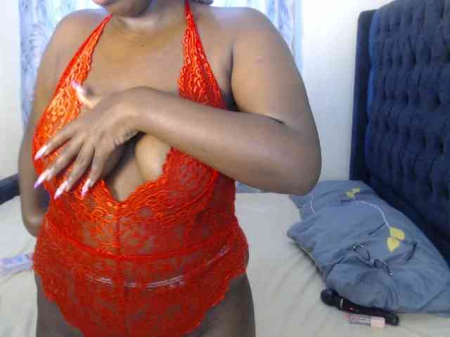 Slutty4u webcam