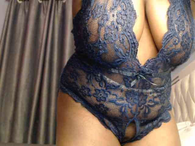Slutty4u webcam
