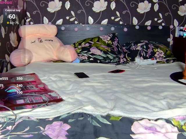 Mirabella333 live cam on BongaCams
